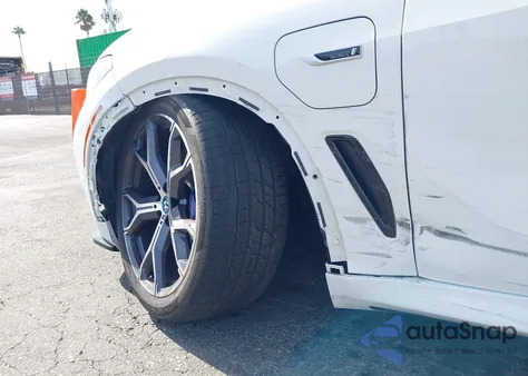 2022 BMW X5 Phev xDrive45E from USA, damaged, VIN 5UXTA6C07N9M85621